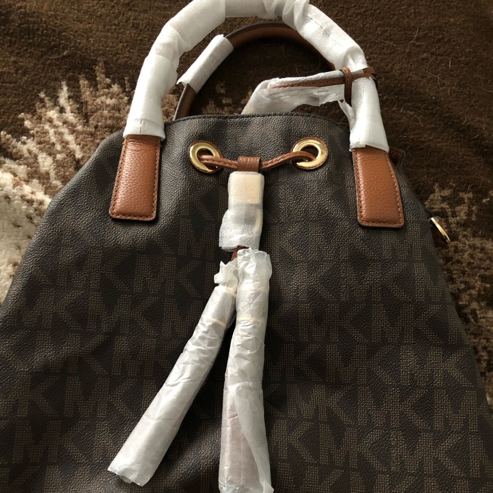 NWT Michael Kors Ring Tote Grommet Shoulder Bag